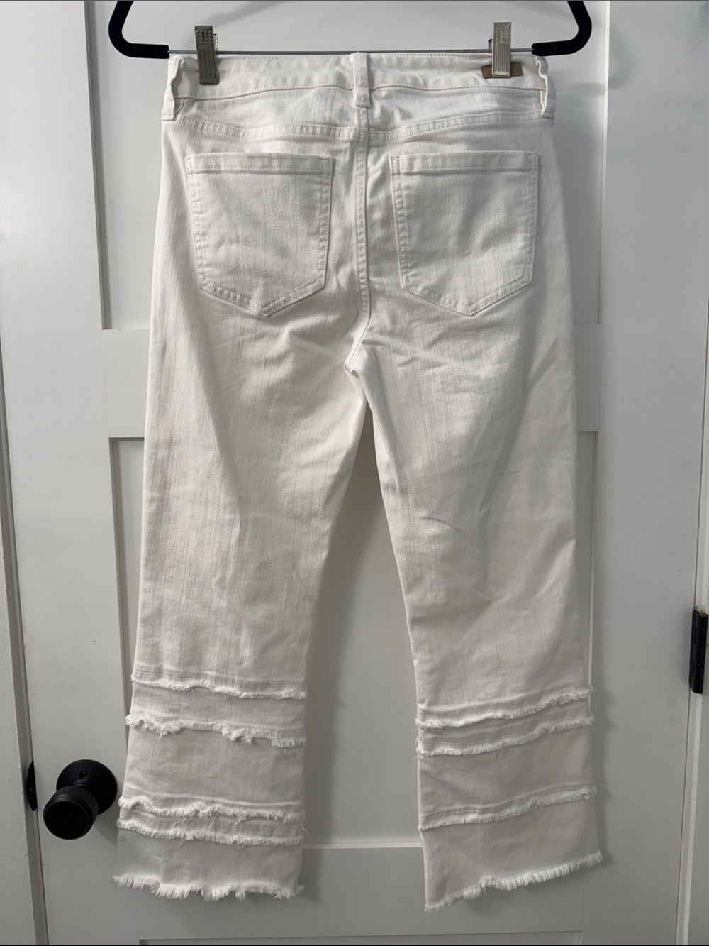 Liverpool - Hannah Cropped Flare Jeans with Frayed Tiered Hem - Picture 5 of 7